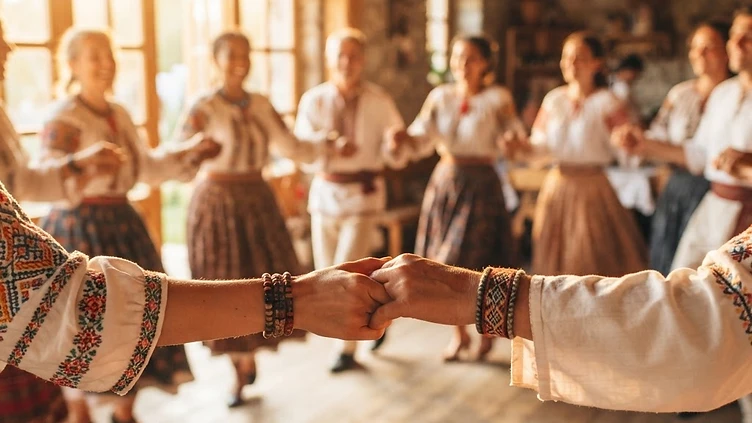 Cross-Cultural Ceilidh Bridges Scotland and South Korea in Heartfelt Edinburgh Fringe Premiere