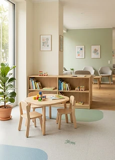 Kinderbereich in einer Praxis mit thematisch gestaltetem Bodenbelag