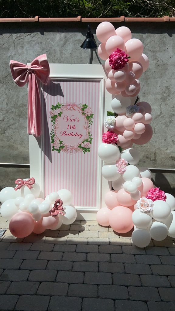 Vivi's 11th Birthday Balloon Backdrop