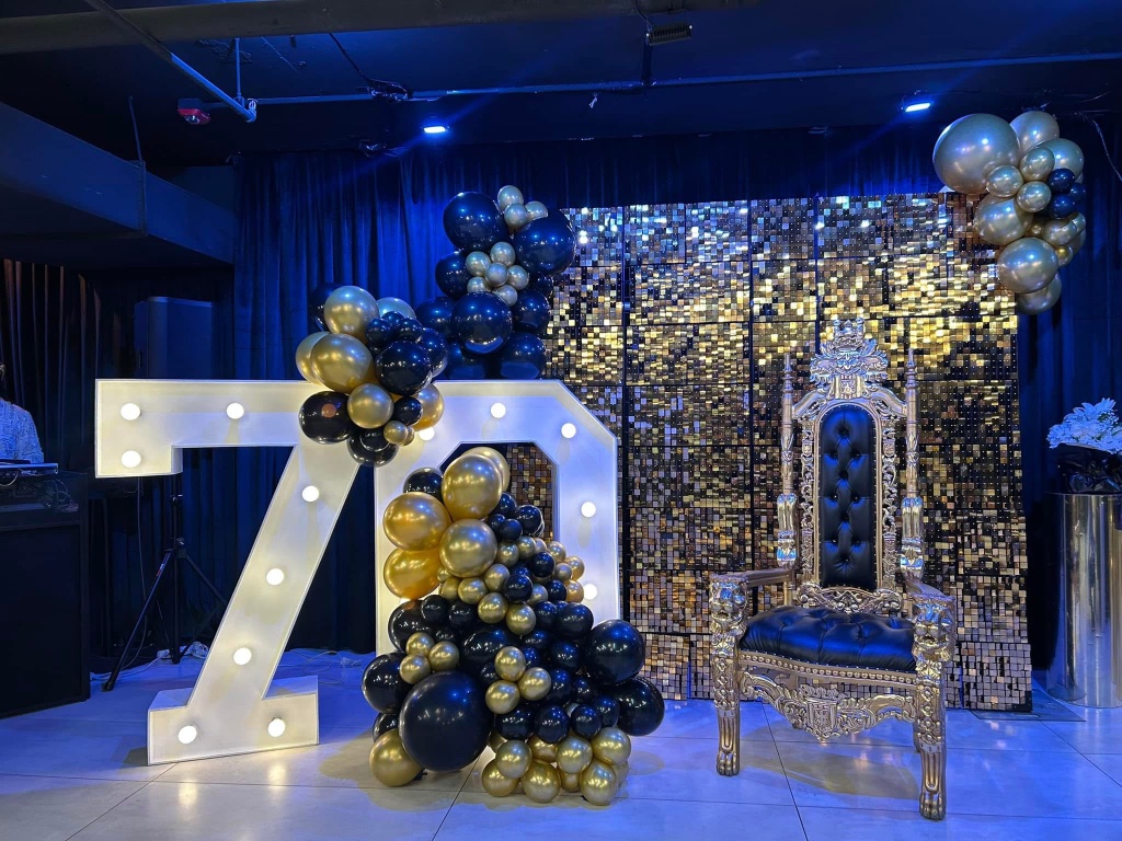 Navy & Gold Marquee Setup