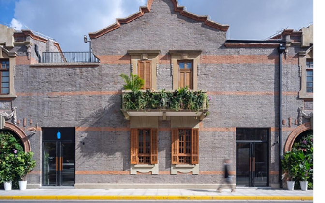 Zhang Yuan — a Blue Bottle café inside a restored shikumen heritage façade