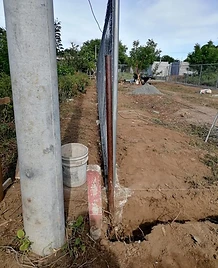 Construcción de cerca perimetral con malla ciclónica en Rivas