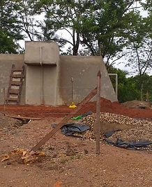 Cisterna de concreto reforzado en construcción por JIRMAR