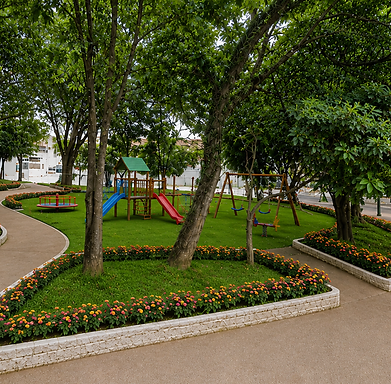 Praça com Playground