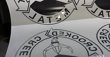 Crooked Creek Metal circular vinyl decal printed and cut by Five-O Graphics