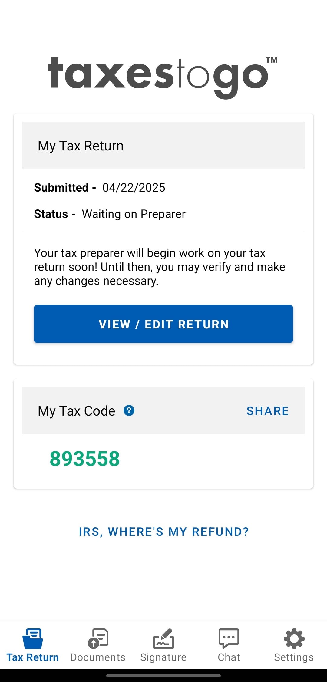 TaxesToGo app preview showing the tax return, documents, signature and chat tabs