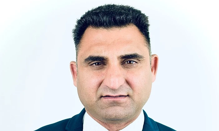 Sukhbir Singh Kahlon, Founder and Director of Kahlon Migration Consultants