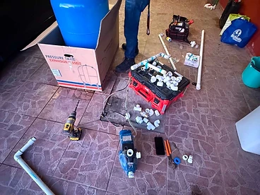 Instalación de tanque de presión y bomba hidroneumática