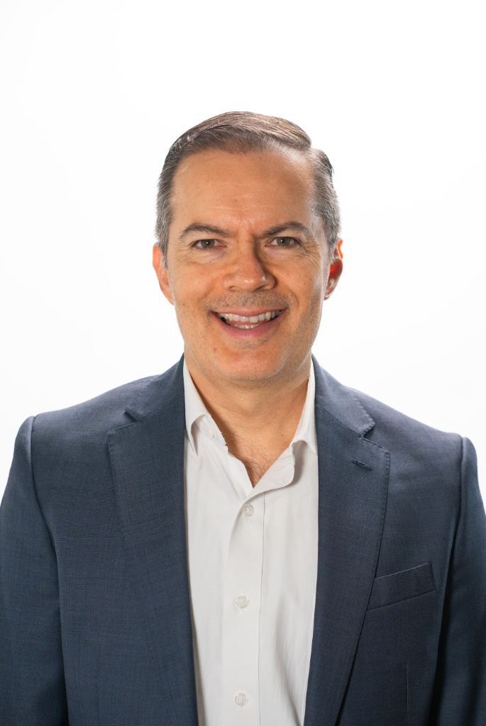 Luis León