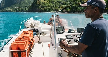 Sécurité en excursion en bateau en Martinique : les règles essentielles avant d’embarquer