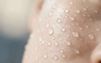 How to Use Hyaluronic Acid Serum the Right Way