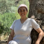 Portrait of certified Hunyuan Qi Therapy coach Naomi Hales