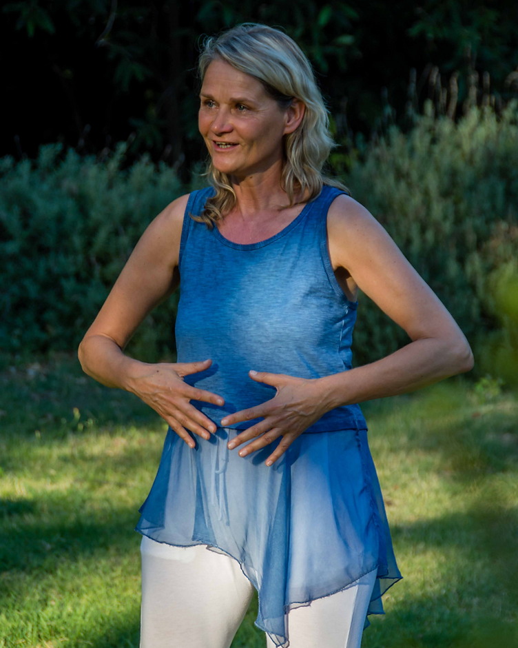 Britta Stalling, leading Hunyuan Qi Therapy instructor in the Western world