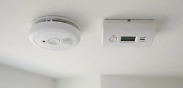 Smoke and CO Detector Check: The 60-Second Safety Habit