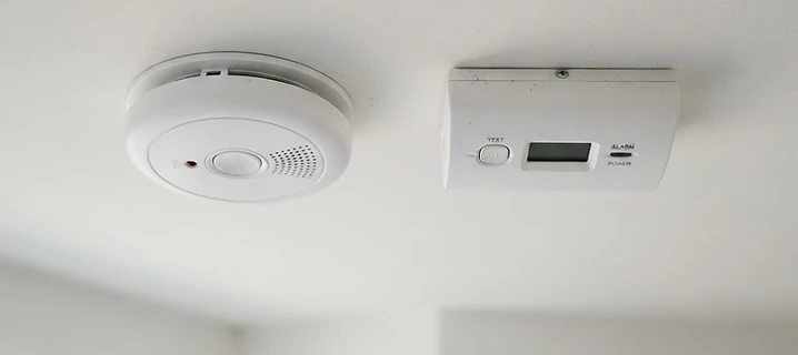 Smoke and CO Detector Check: The 60-Second Safety Habit