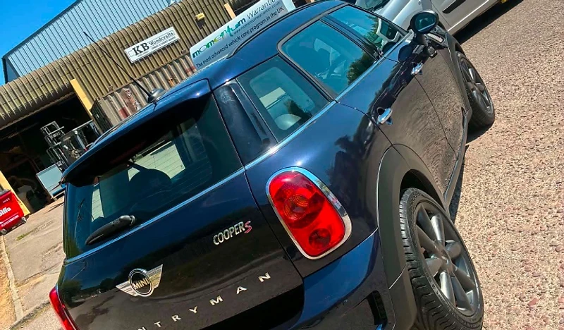 Mini Countryman 5