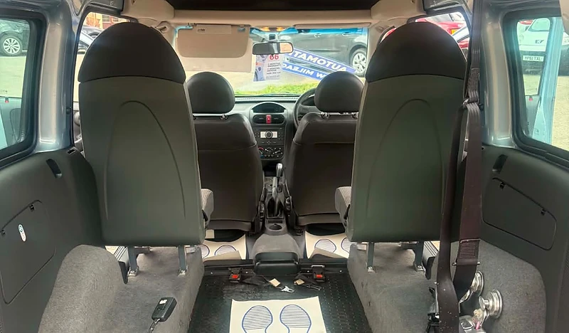 Vauxhall Combo Tour 6