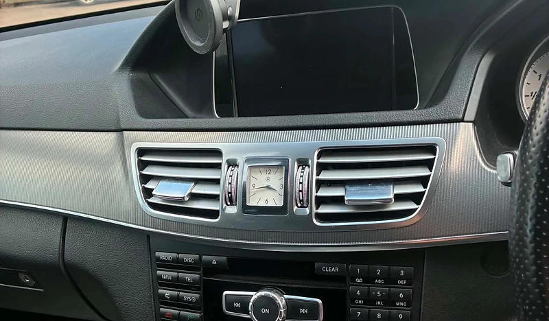 Mercedes-Benz E250 6
