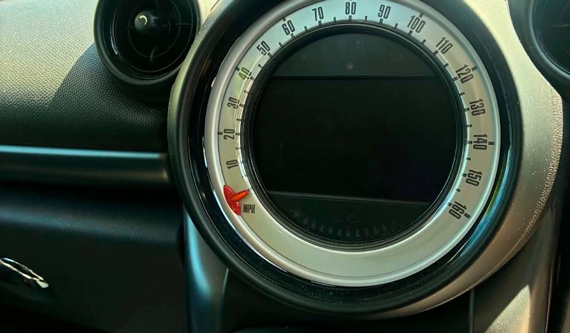 Mini Countryman 12