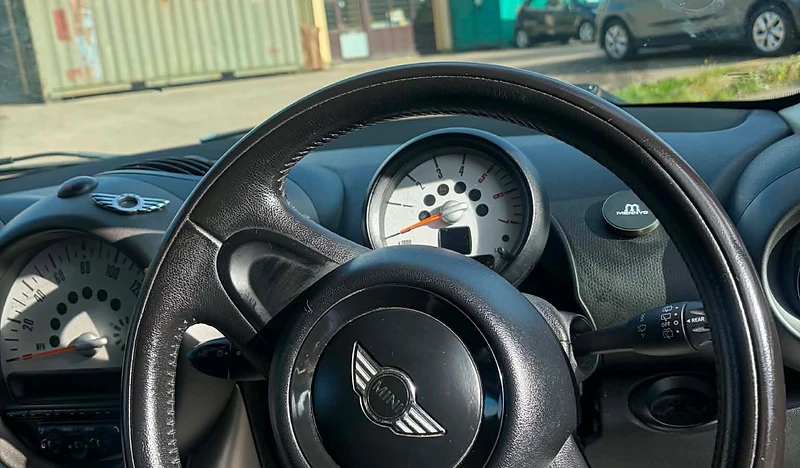 Mini Countryman 6