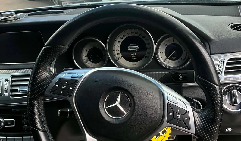Mercedes-Benz E250 5