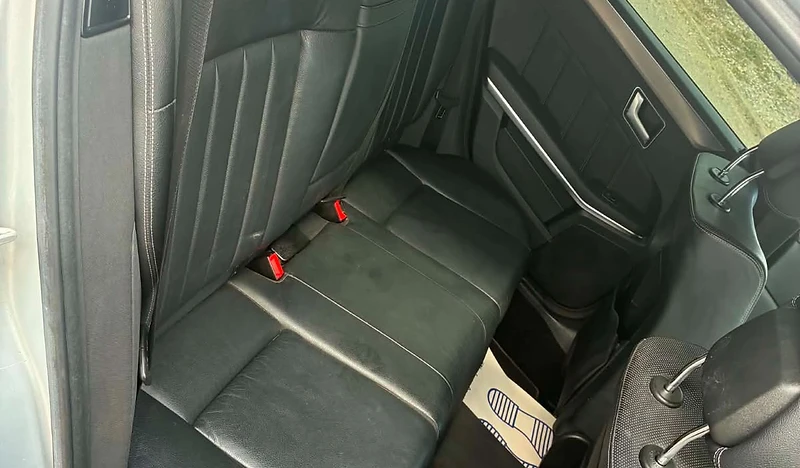 Mercedes-Benz E250 9