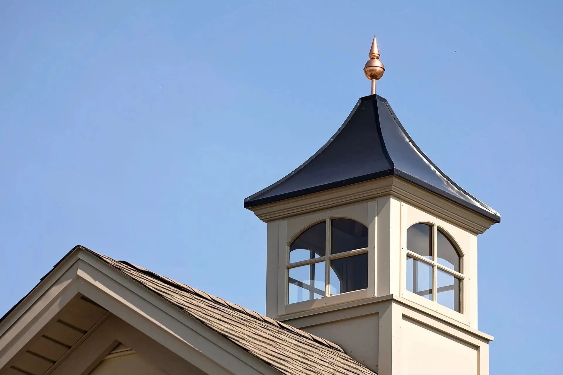 Rooftop cupola with a copper roof