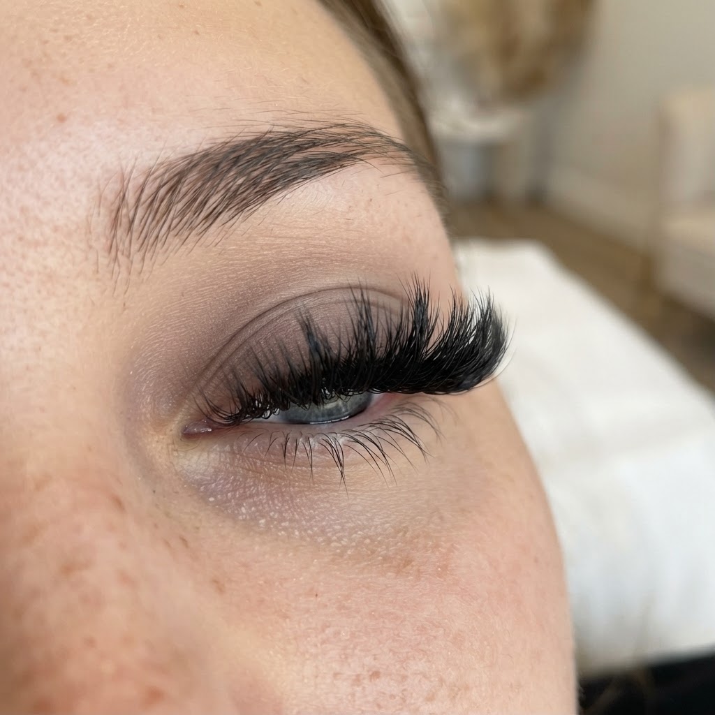 Eyelash extensions Mega volume full set 2