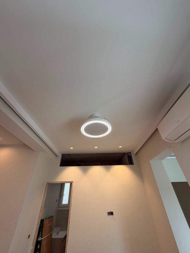 Plafón circular con anillo luminoso