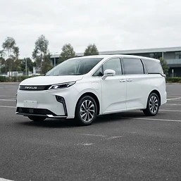 Maxus MIFA 9