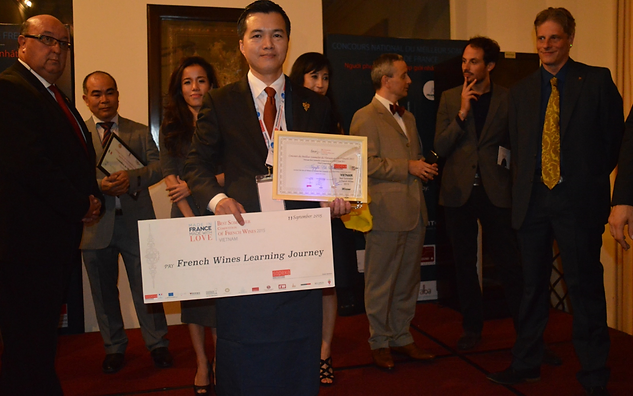 Hành trình học vang Pháp — Nhận giải French Wines Learning Journey