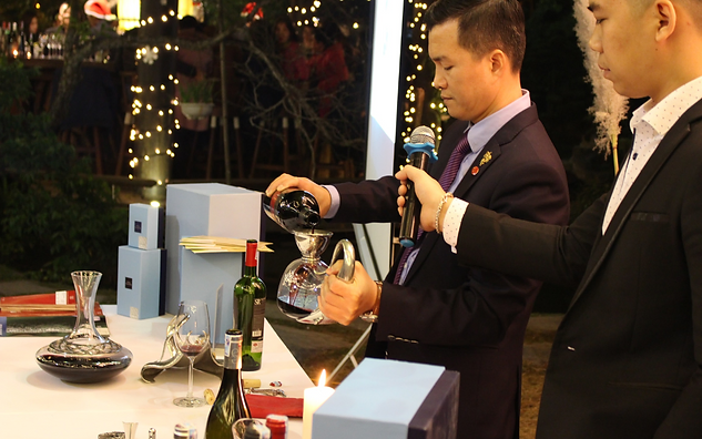 Nghệ thuật phục vụ — Trải nghiệm Fine Dining riêng tư