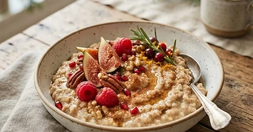 Holiday Oatmeal Bowl — diabetic-friendly recipe