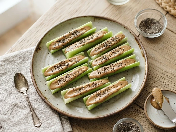 Creamy Celery And Almond Butter Bites