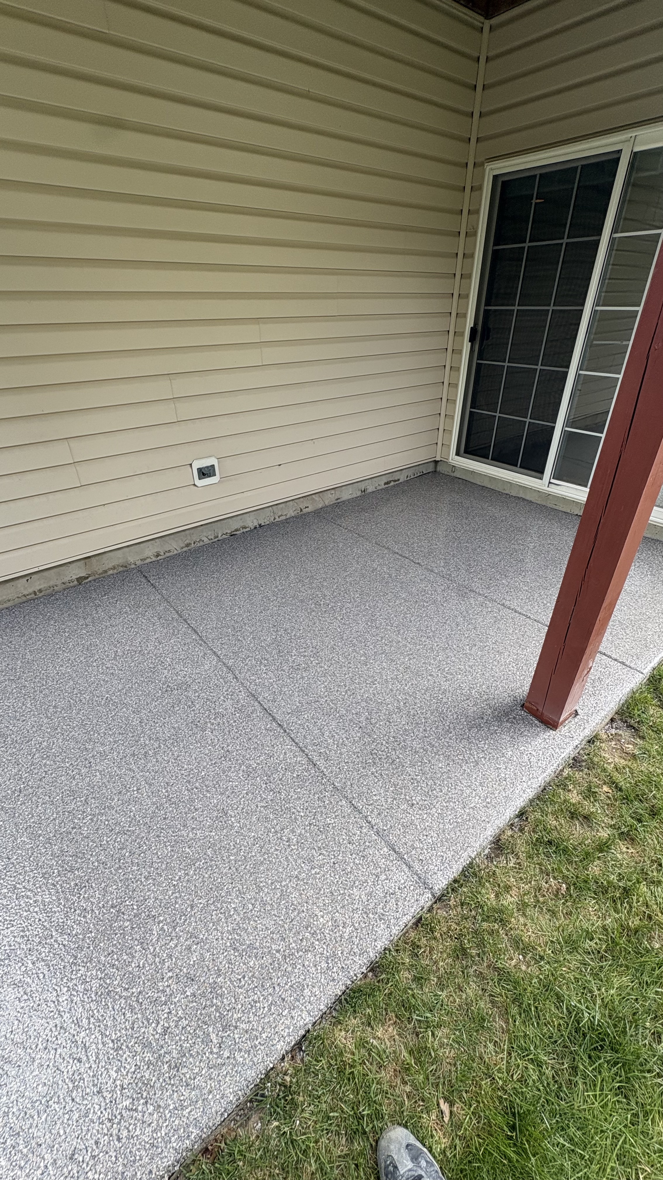 Patio — Gray Speckle Polyaspartic