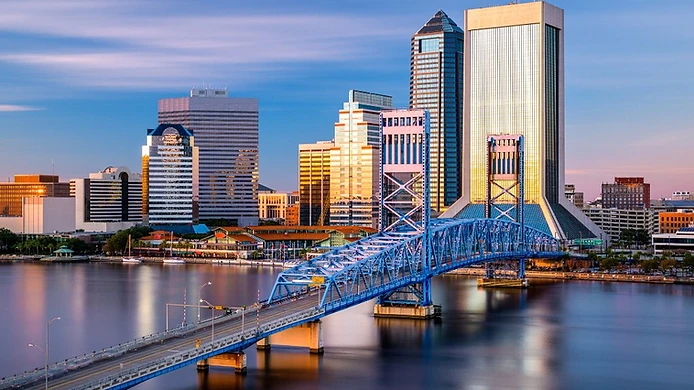 Jacksonville skyline over the Main Street Bridge at twilight
