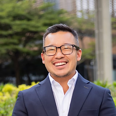 Dr. Benjamin Huang