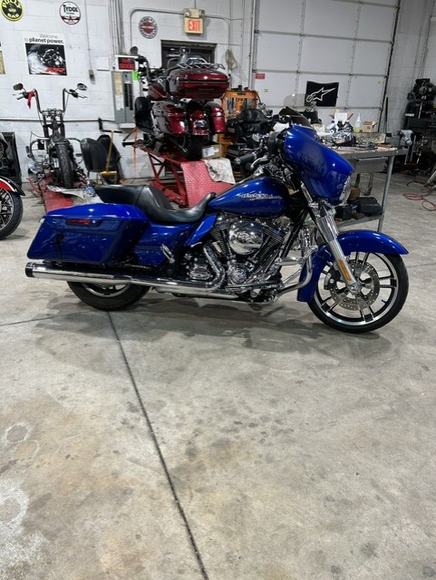 Kim's Bagger — Side (Before)