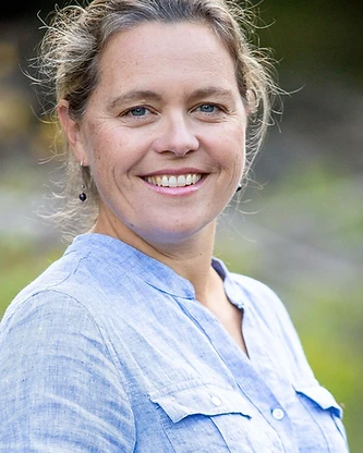Poppy Balser