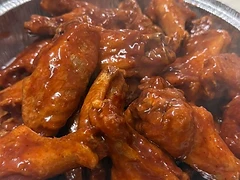 Sauced buffalo wings