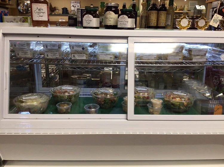 Refrigerated market case with grab-and-go choices