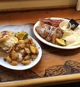Breakfast plates at Ellington Depot