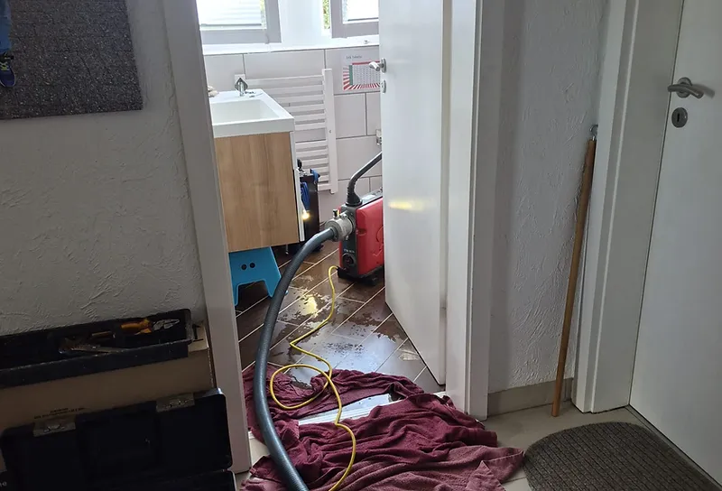Arbeitsaufnahme aus dem Betrieb Kölner Rohr-Retter