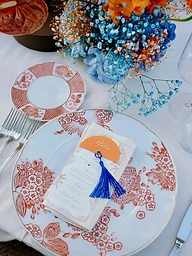 La mesa del banquete como lienzo editorial