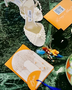 Detalles editoriales de una boda de destino en España
