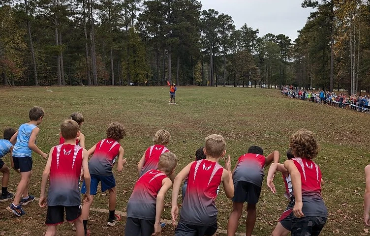 Cherokee Junior Warriors runners at the starting line