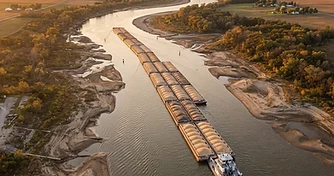 River Levels and Rate Spikes: Securing Your 2026 Harvest Basis