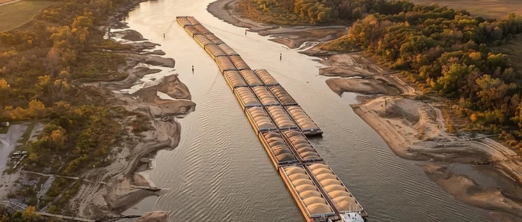 River Levels and Rate Spikes: Securing Your 2026 Harvest Basis