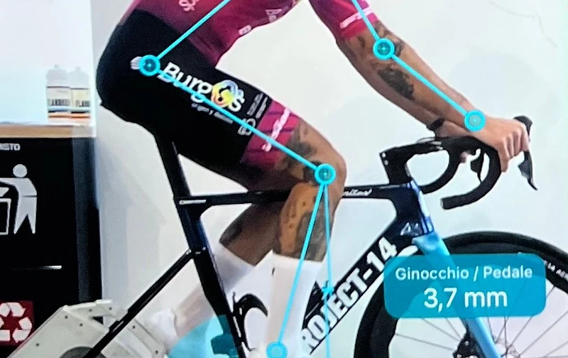 Analisi biomeccanica del bikefitting in showroom Project-14