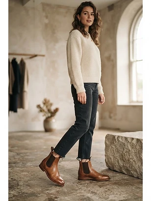 Women's Tan Leather Chelsea Boot